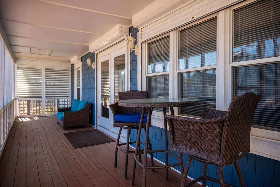 See The Sea by Oak Island Accommodations House in Oak Island