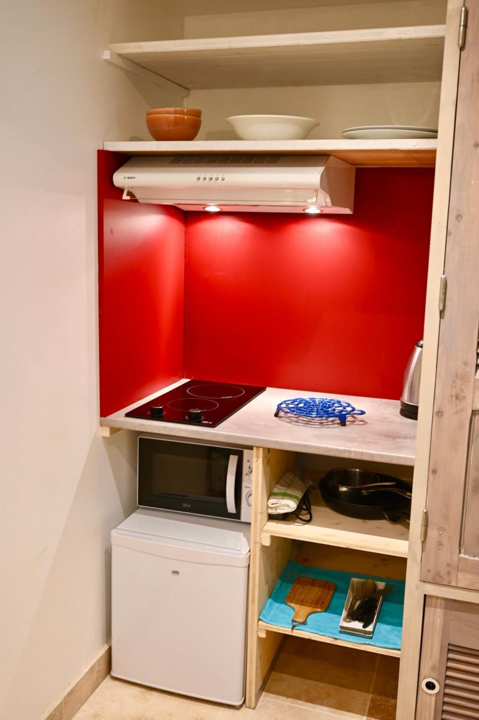 Kitchen or kitchenette