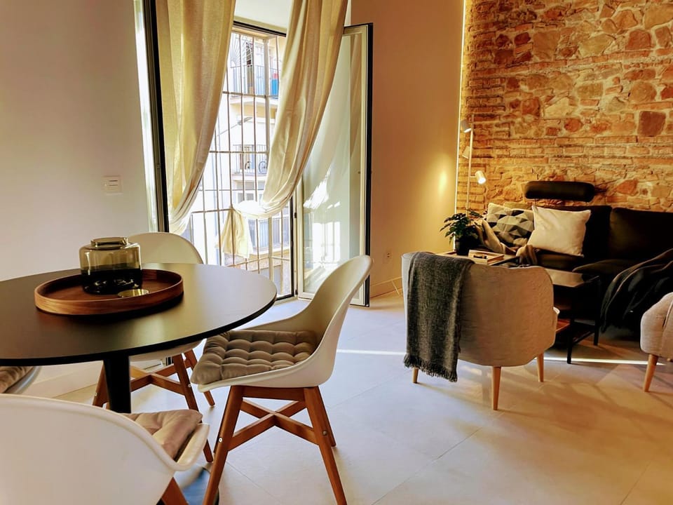 Balcony/Terrace, Balcony/Terrace, Living room, Seating area, Dining area