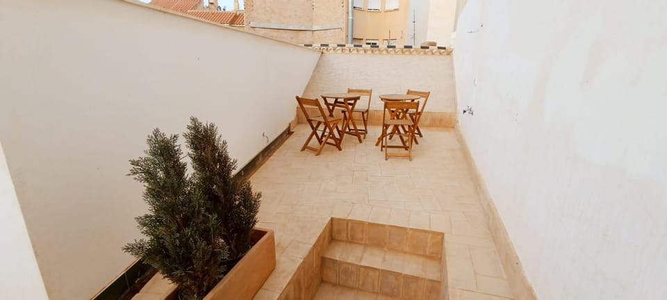 Off site, Balcony/Terrace