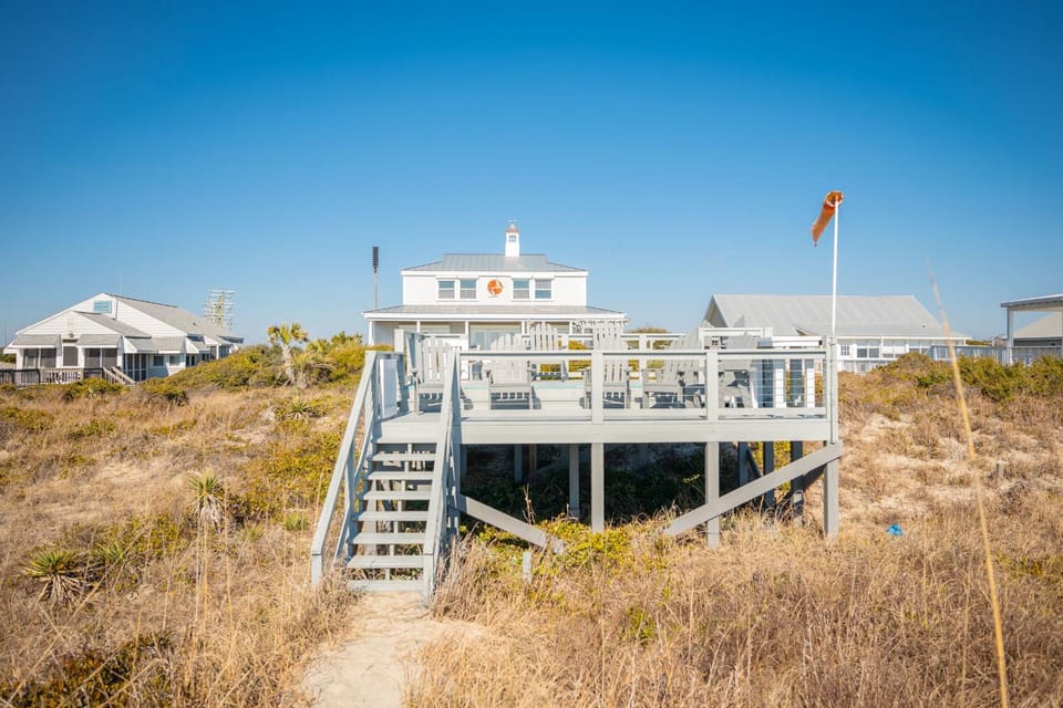 Fairwinds by Oak Island Accommodations House in Caswell Beach