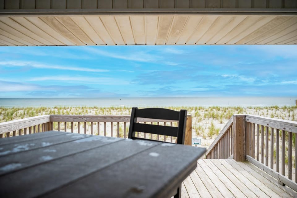 Salty But Sweet by Oak Island Accommodations House in Oak Island