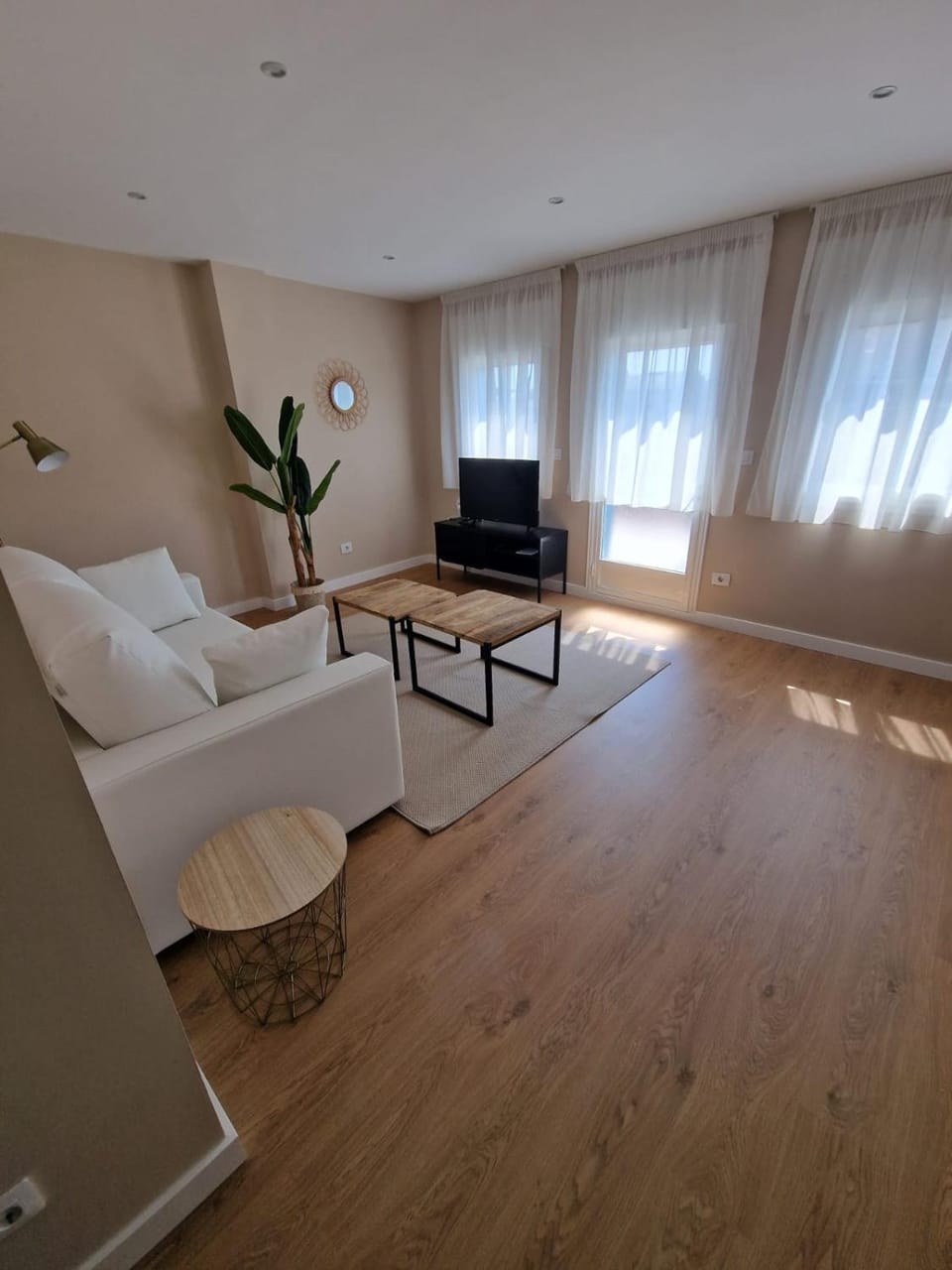 Apartamentos Turísticos MENCÍA Apartment hotel in Monforte de Lemos