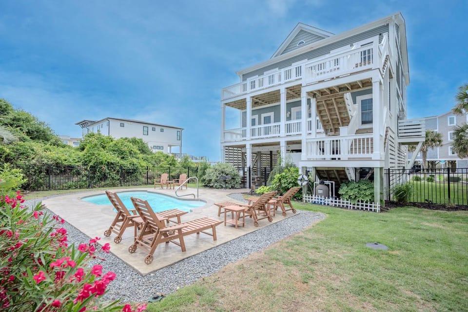 Pier Walker by Oak Island Accommodations House in Oak Island