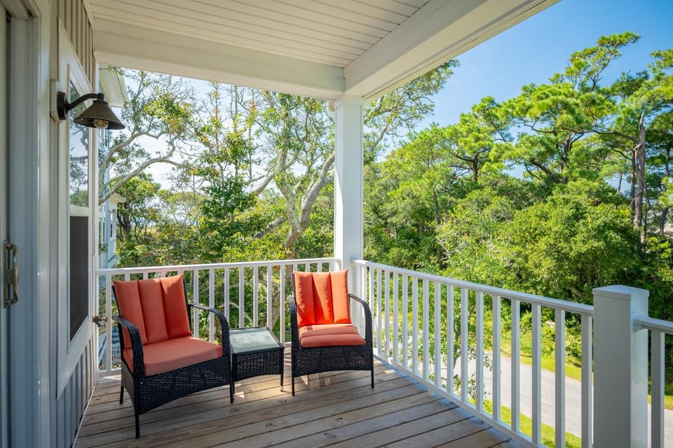 Paradise Pointe by Oak Island Accommodations House in Oak Island