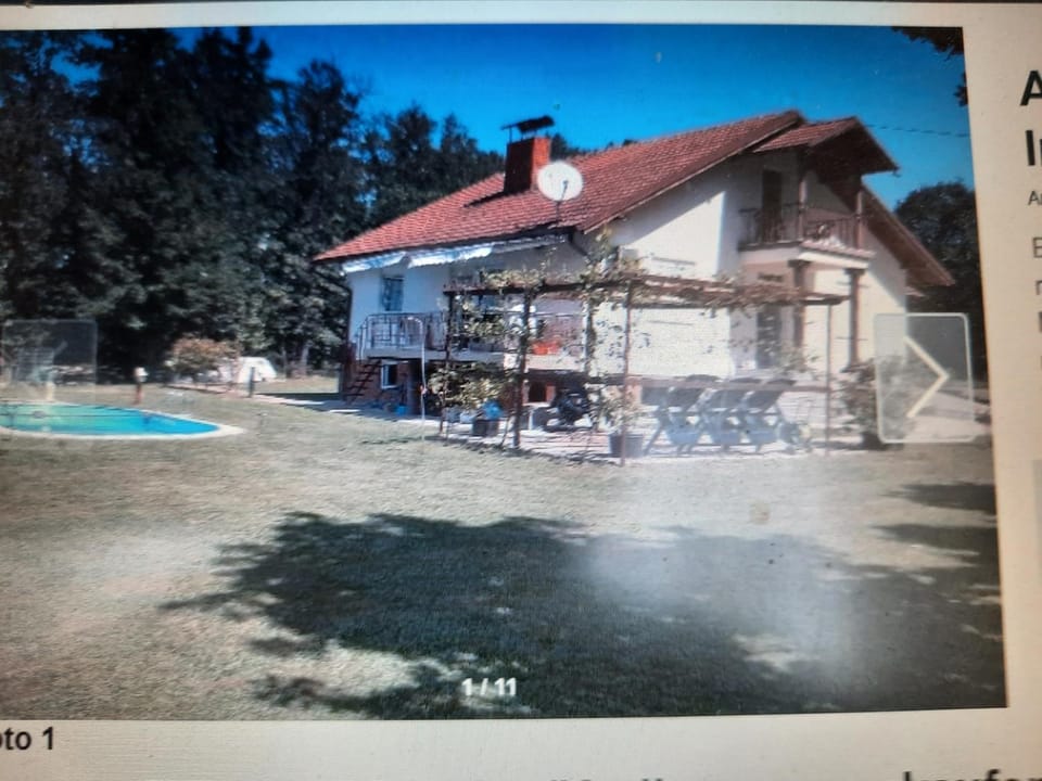 Property building, Day, Garden, Garden view, Pool view, Swimming pool