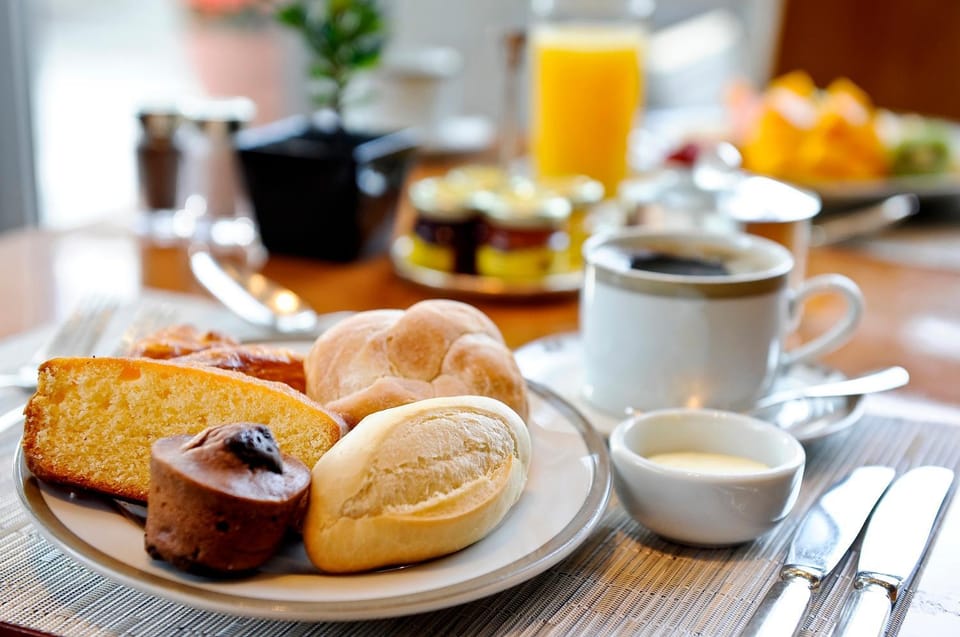 Breakfast, Continental breakfast