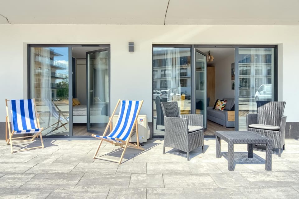 Patio, Facade/entrance, Balcony/Terrace, Balcony/Terrace