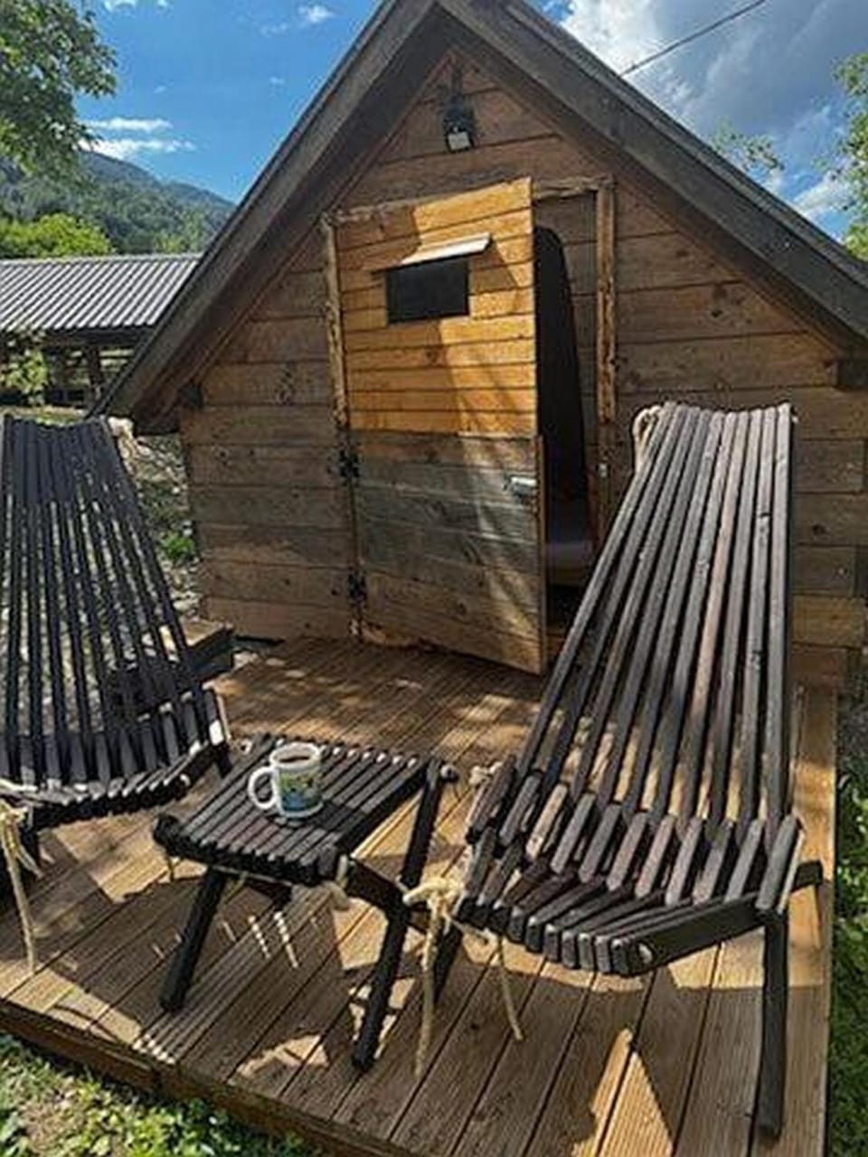 Property building, Patio, Natural landscape, BBQ facilities, sunbed