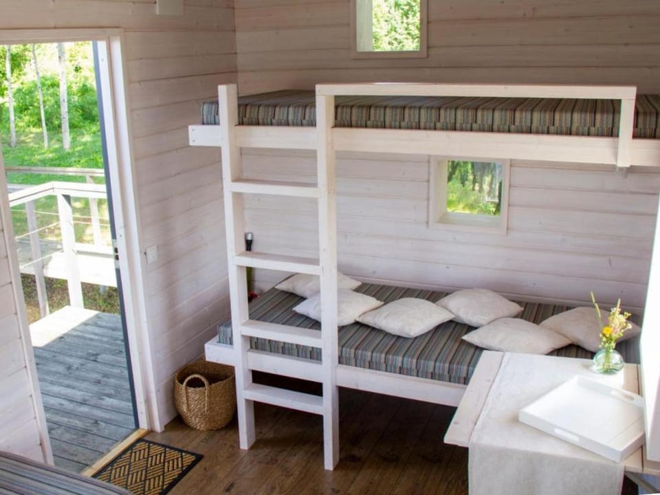 bunk bed