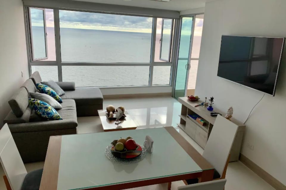 Living room, Dining area, Sea view