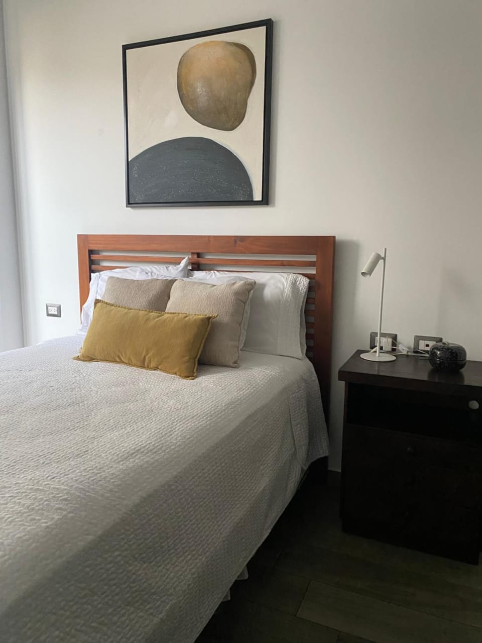 Apartamento moderno 2 habitaciones y 2 baños area Cayala y Embajada USA Apartment in Guatemala City