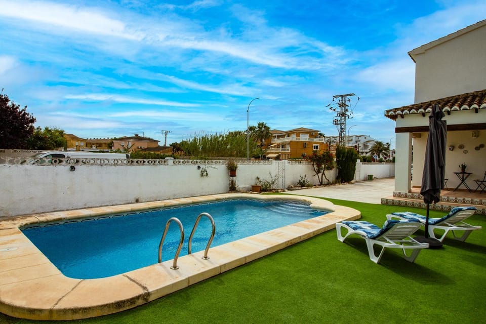 Property building, Pool view, Swimming pool