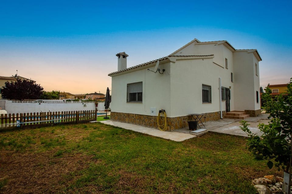Off site, Day, Garden, Garden view, Sunset