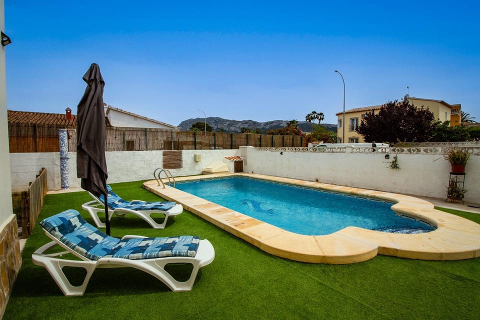 Facade/entrance, Garden, Garden view, Pool view, Swimming pool, Sunrise