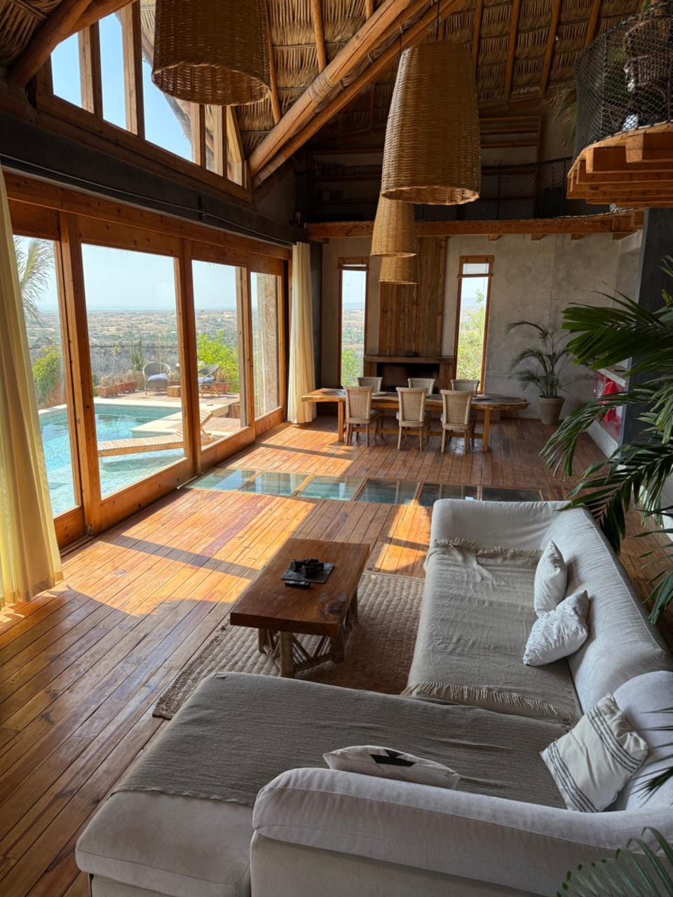 View (from property/room), Living room, Seating area