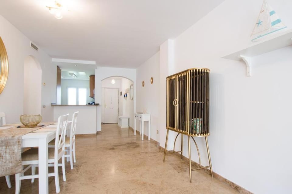 Living room, Seating area, Dining area, air conditioner