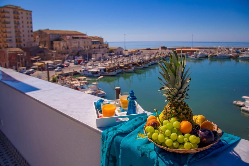 Vittoria Luxury Rooms Bed and Breakfast in Sciacca