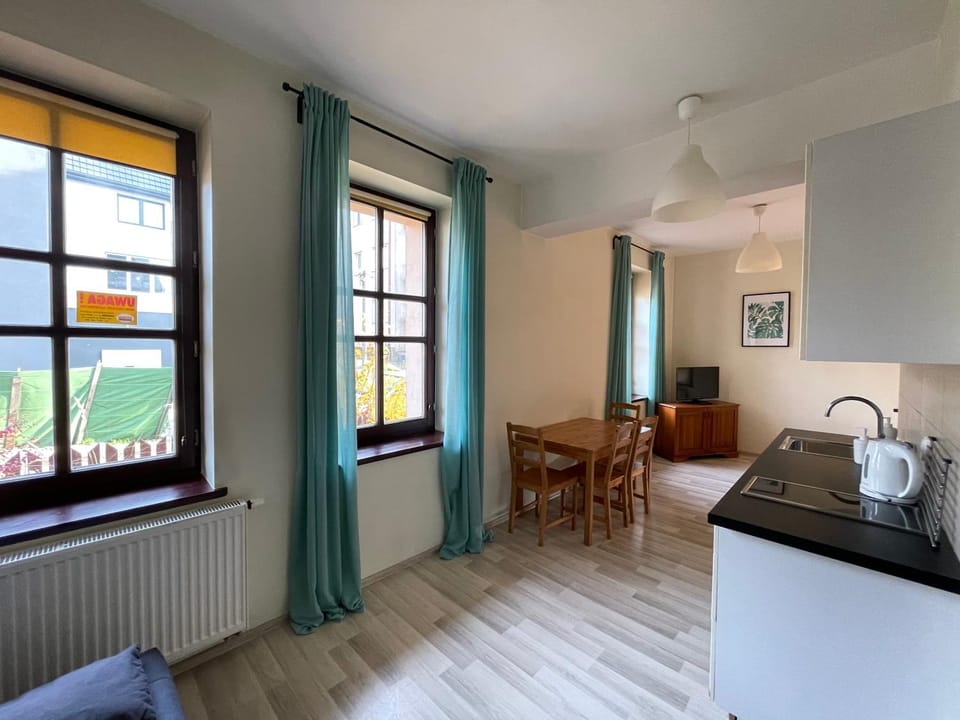 Kitchen or kitchenette, Other, Seating area