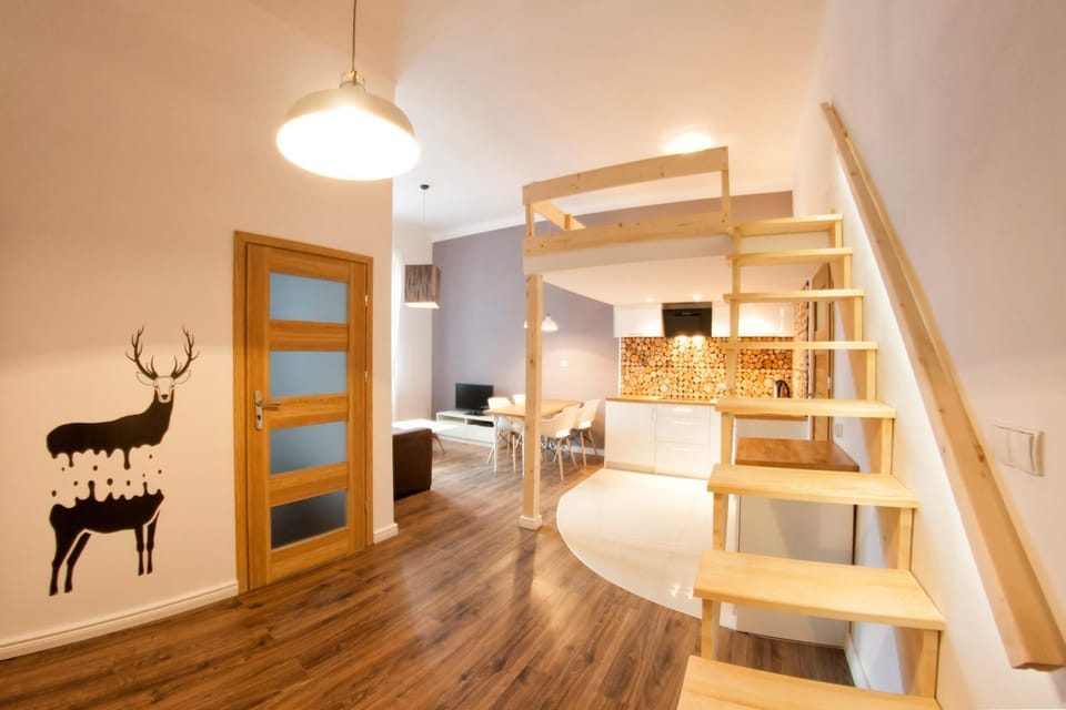 Bed, TV and multimedia, Kitchen or kitchenette, Living room, Photo of the whole room, Dining area