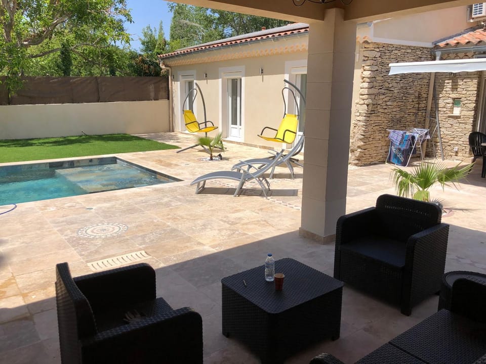 Garden, Living room, Swimming pool