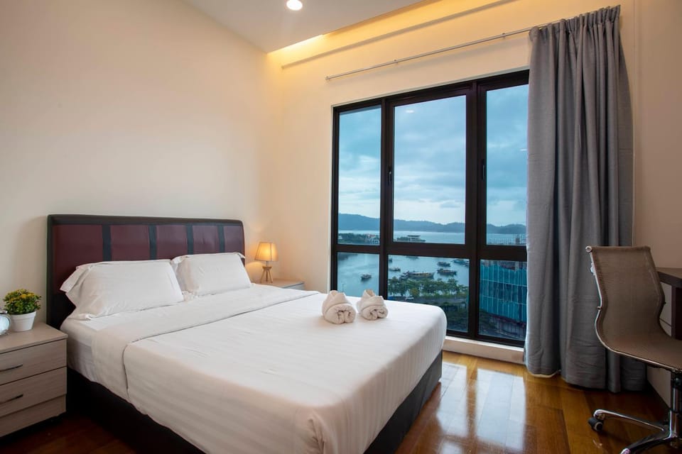 Bed, Bedroom, Sea view