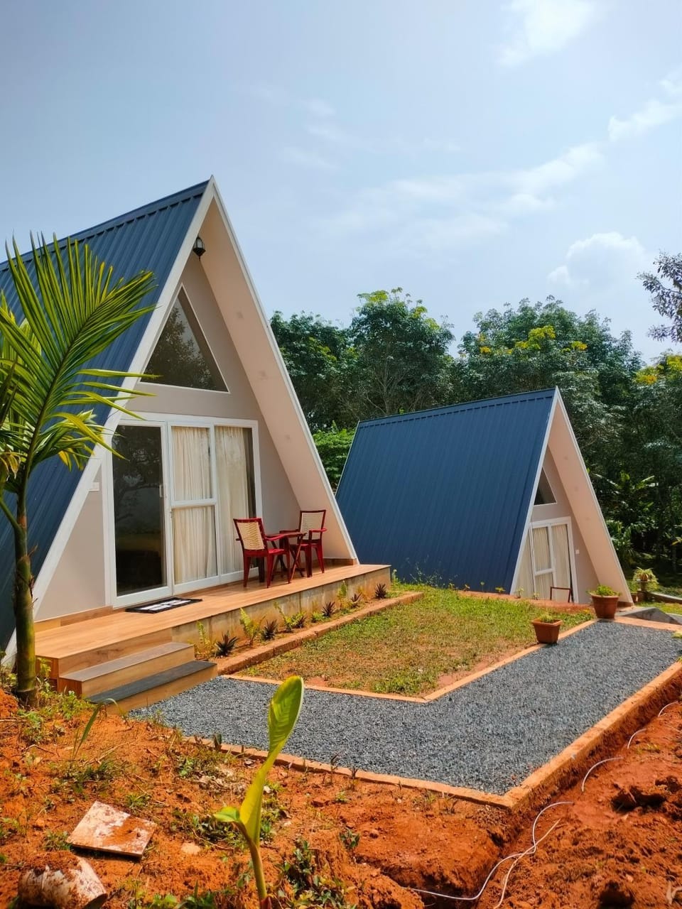 Property building, Day, Garden, Garden view