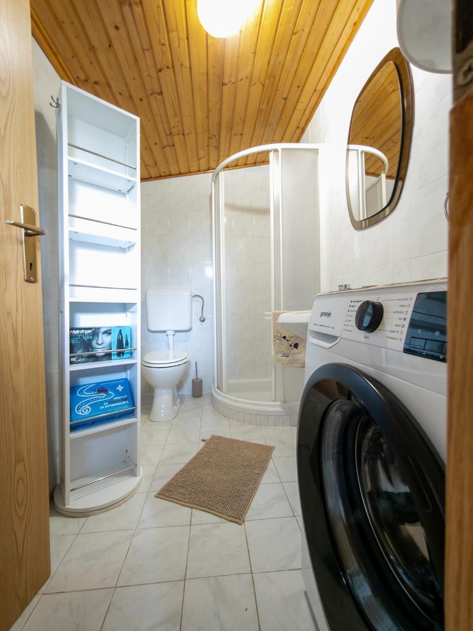Toilet, Bathroom, washing machine