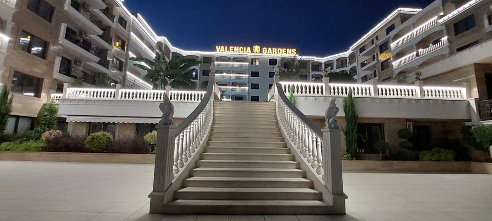 Property building, Facade/entrance