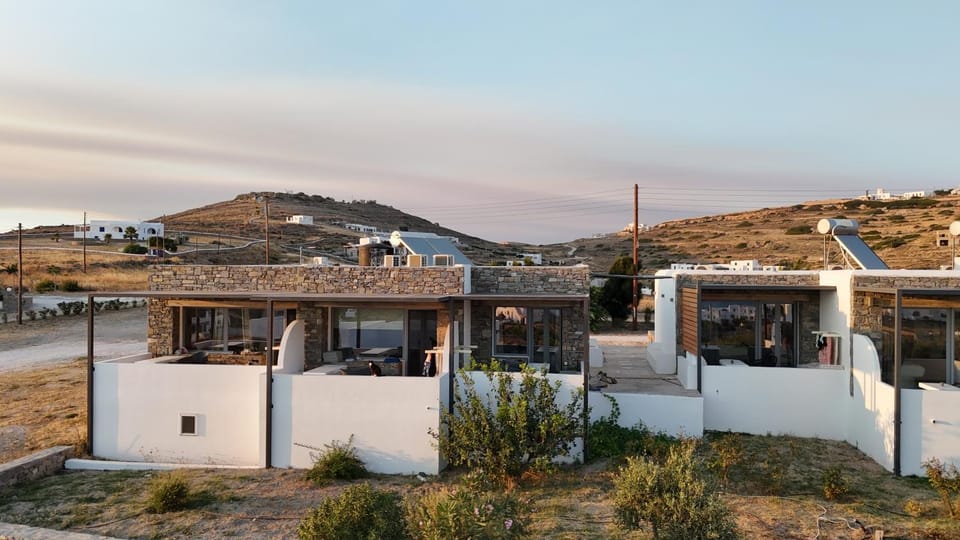 3Waves Sea View Paros Apartment in Paros, Greece