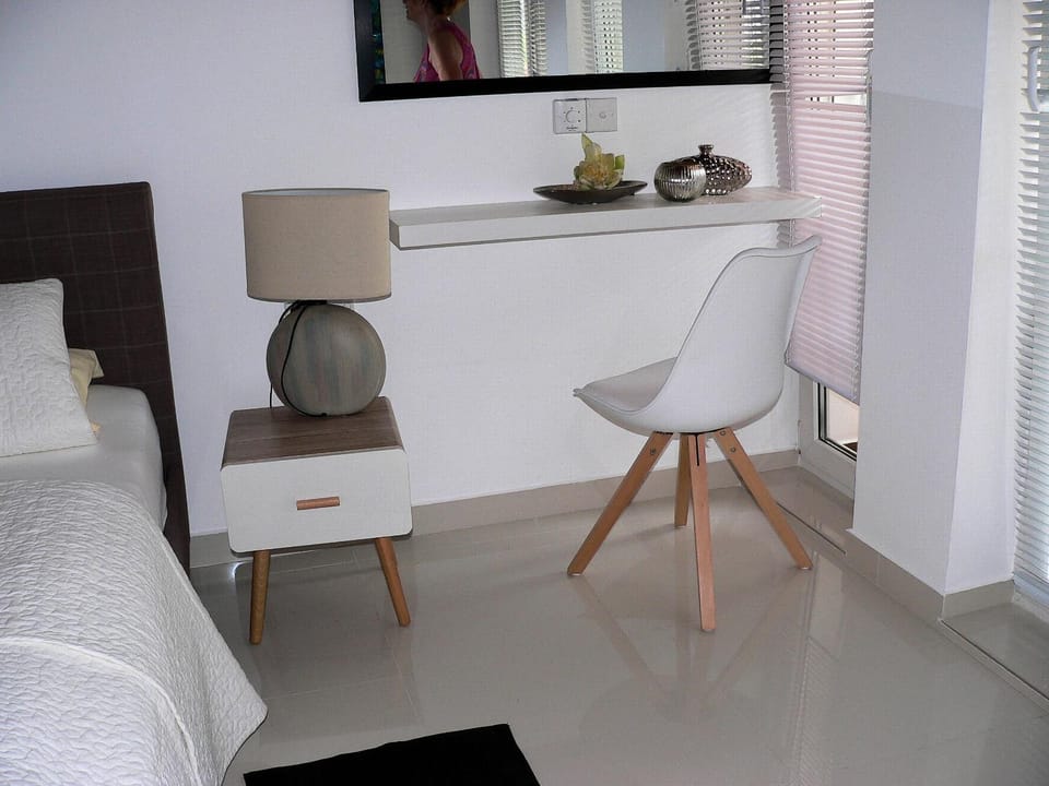 Living room, Bedroom