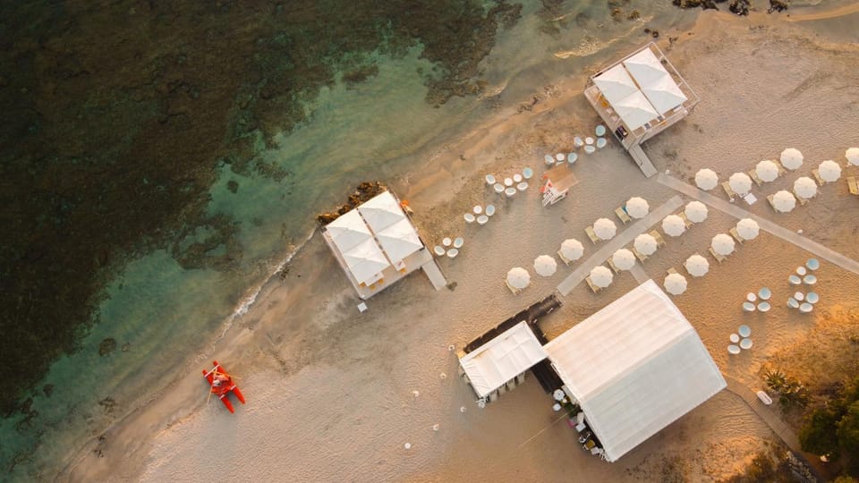 Day, People, Natural landscape, Bird's eye view, group of guests