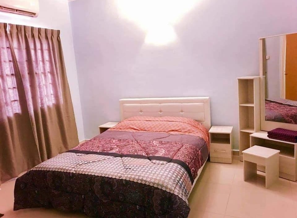Homestay Tok Wan Puchong Utama House in Subang Jaya