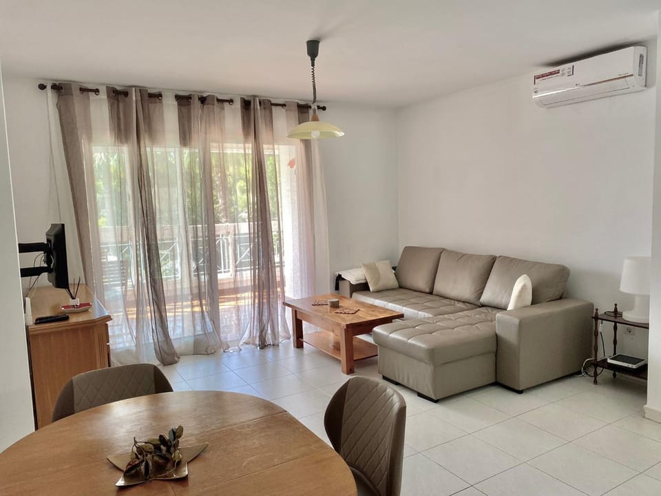 Alicante Golf Hoyo 18 4-6 Pax. piscina, wifi, parking privado. Apartment in Alicante