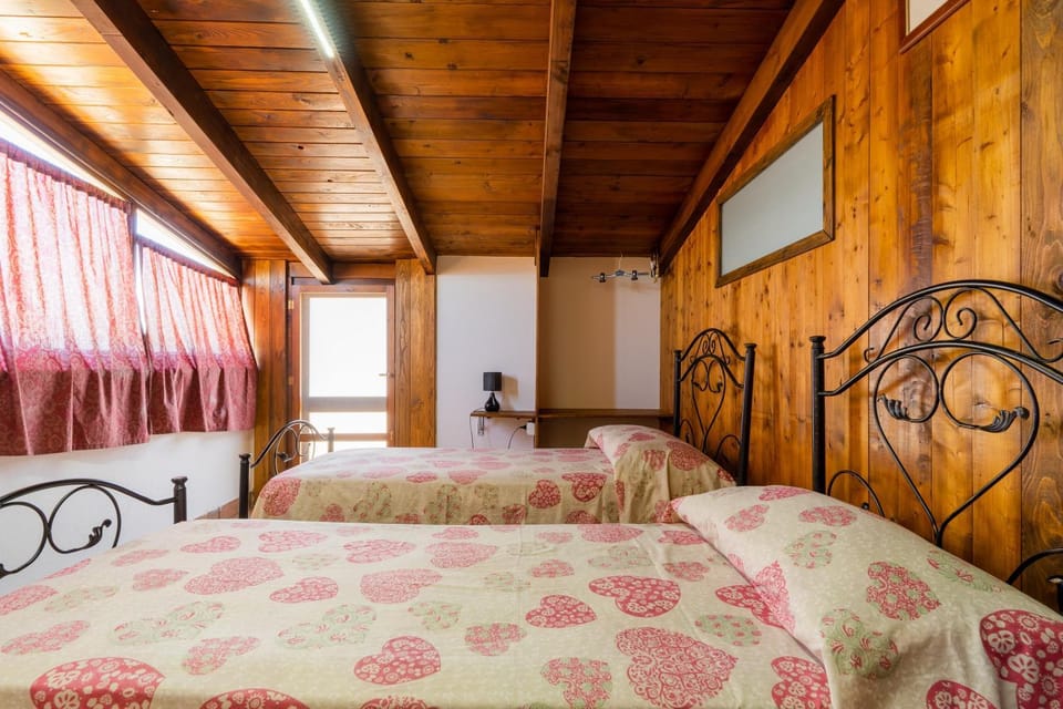Property building, Living room, Bedroom