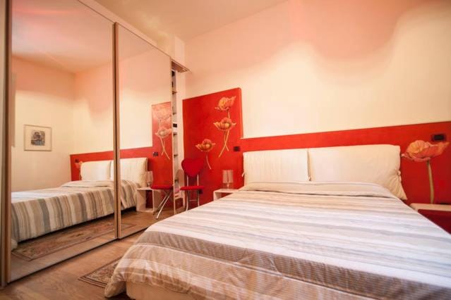 CASA BOTANIC GARDEN: CITY CENTER, GROUNDFLOOR! Apartment in Capannori