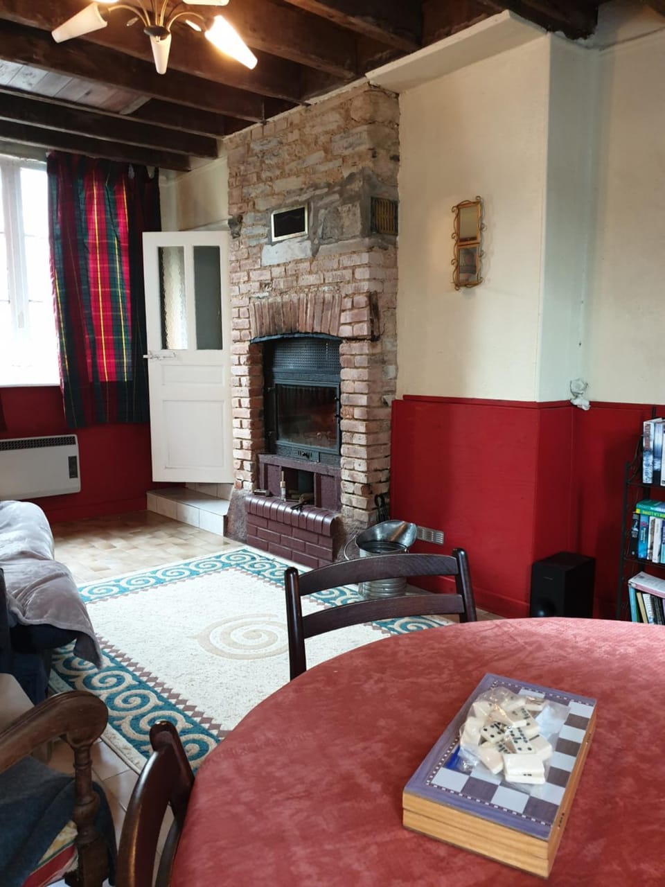 Living room, flat iron