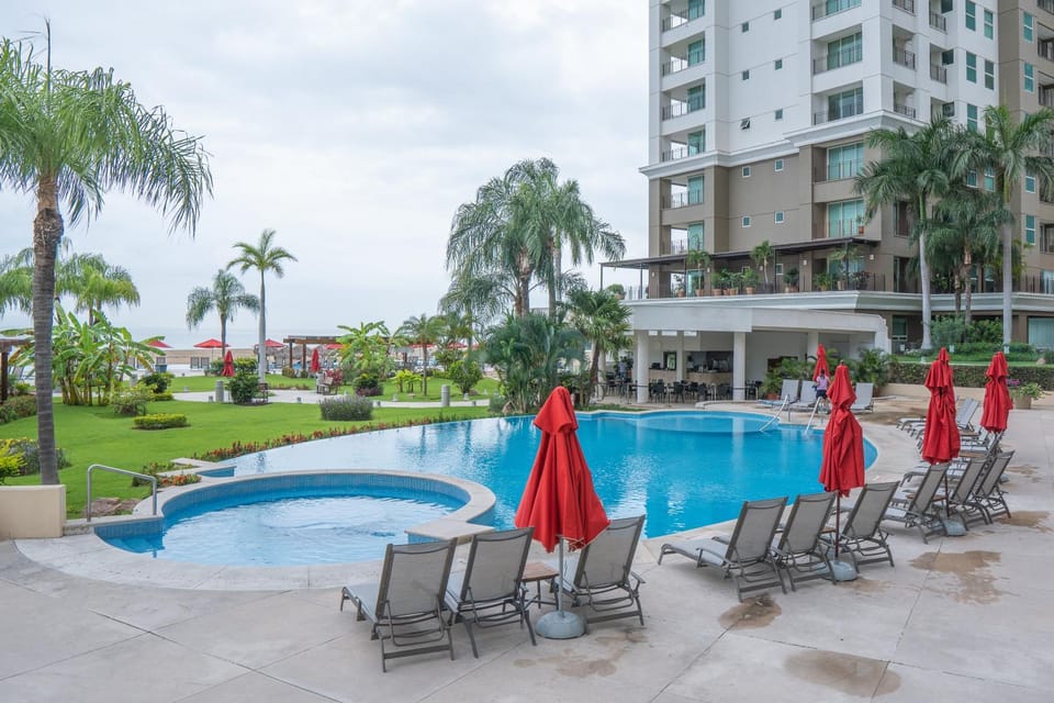 Pool view, Swimming pool