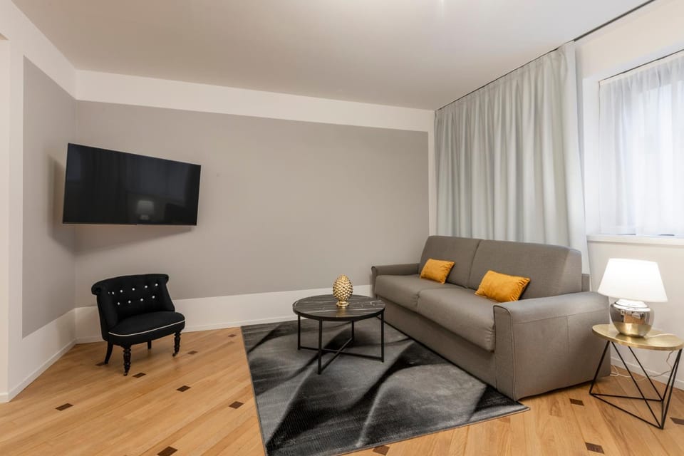 Milan Duomo Suites Apartment in Milan