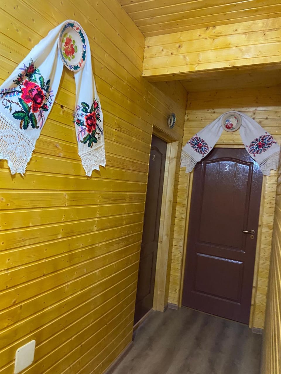 Pensiunea Teodora Breb Maramu Bed and Breakfast in Romania