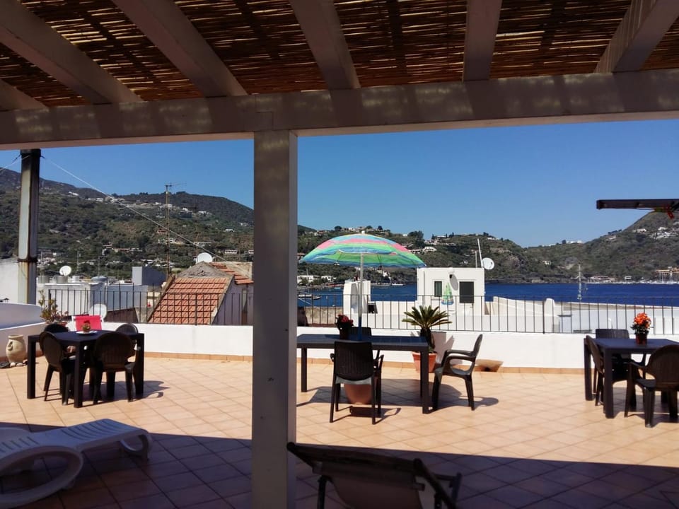 Lipari Centro Storico Flat 8 min from port Apartment in Lipari