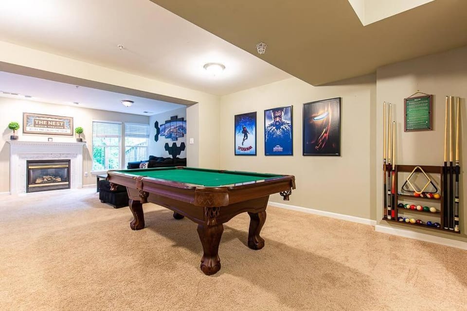 Communal lounge/ TV room, Billiard, Game Room, Evening entertainment
