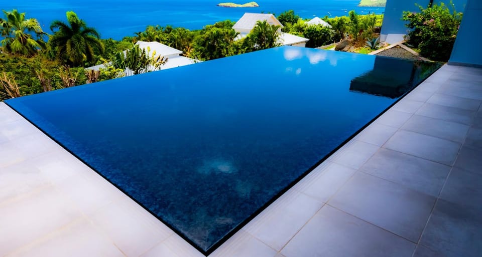 Pool view, Swimming pool
