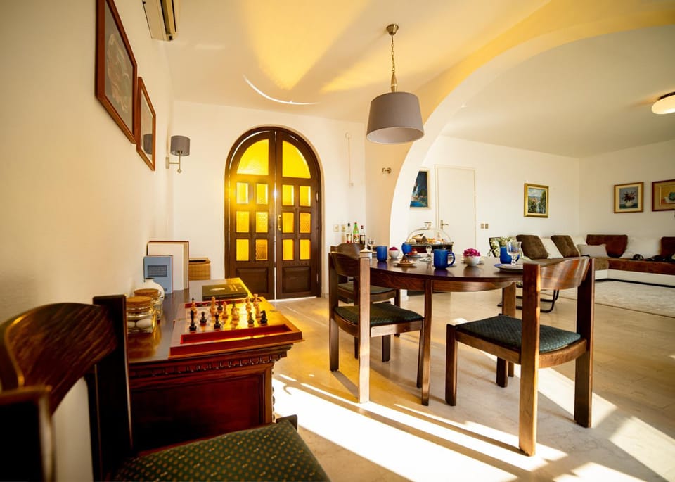 Door To Summer, villa near the beach Villa in Budva Municipality