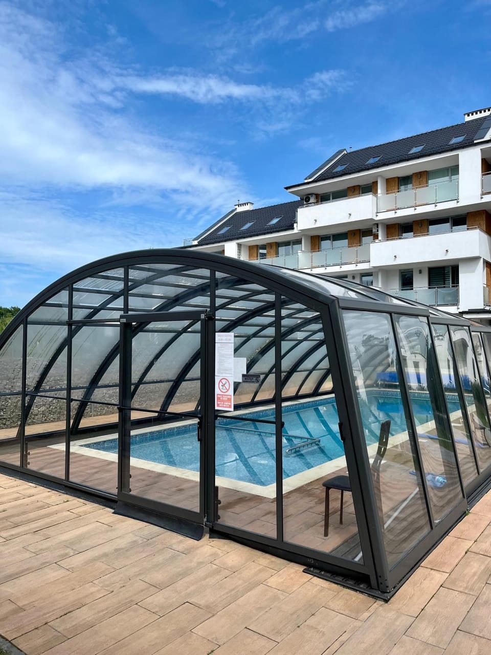 Swimming pool