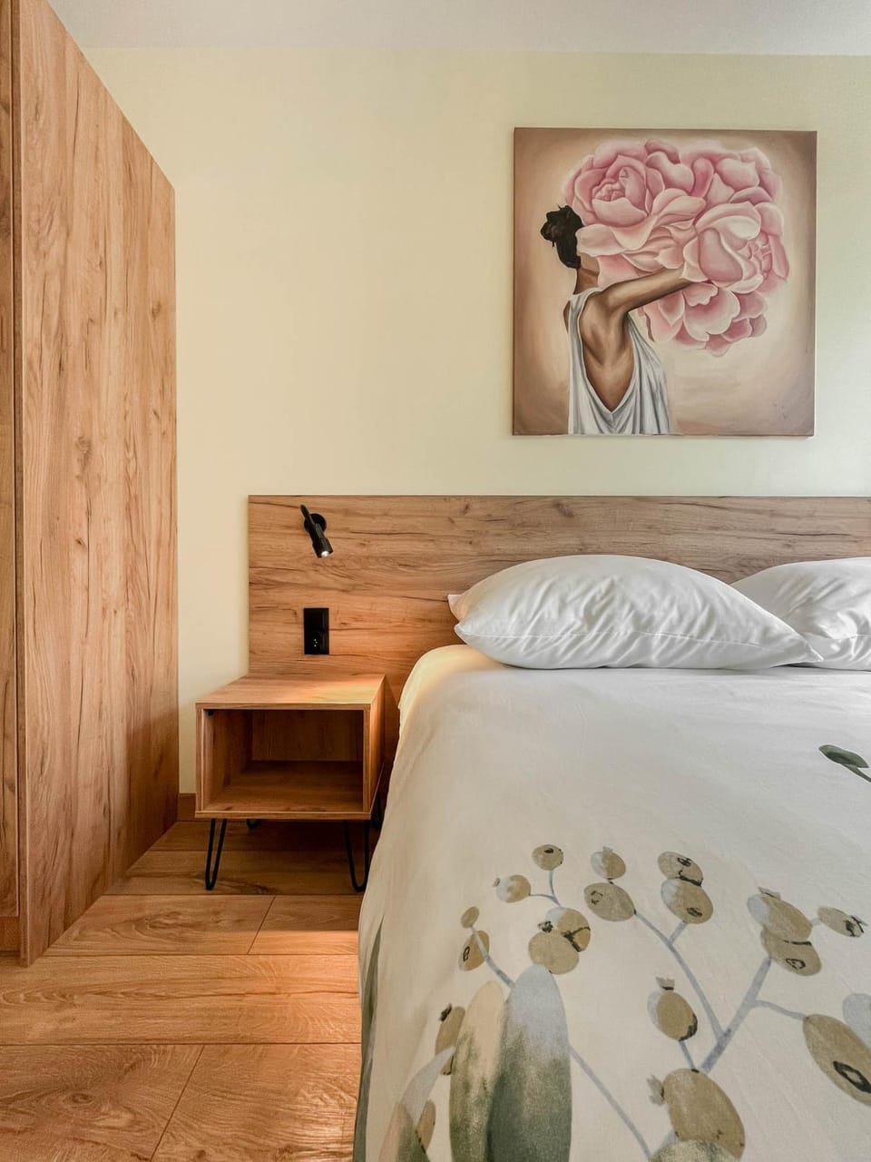Bed, Bedroom