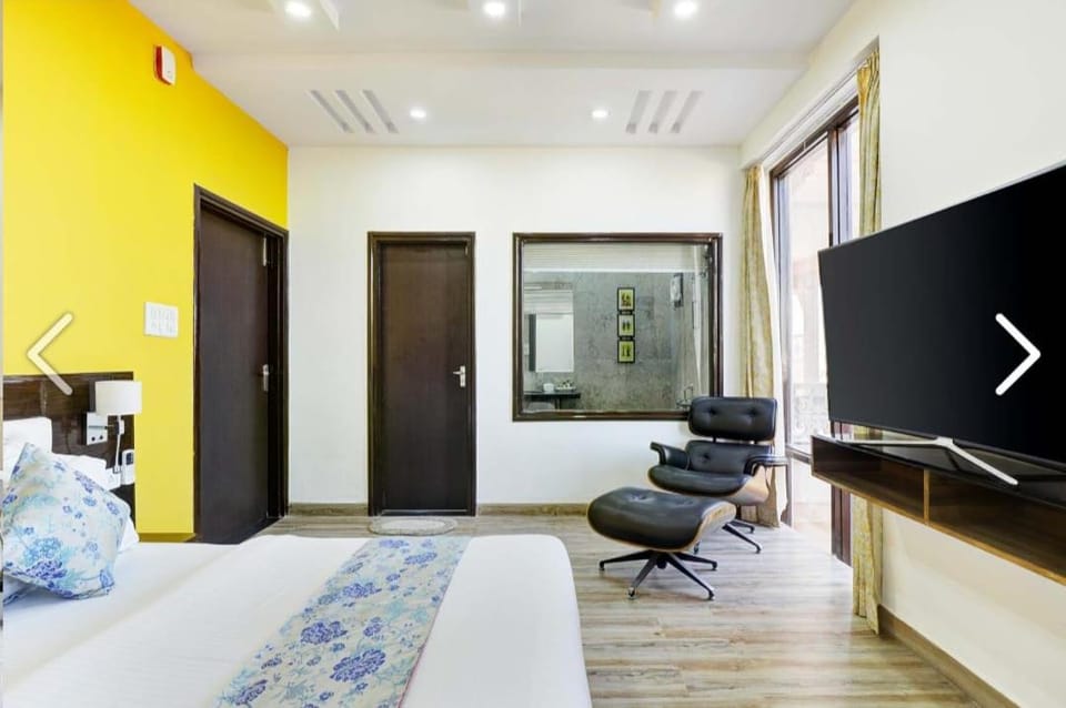 TV and multimedia, Photo of the whole room