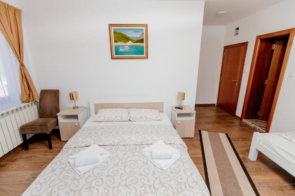 Piva lake Apartment in Montenegro