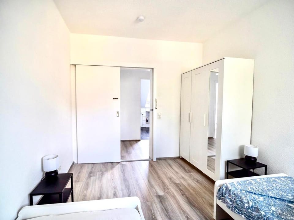 Bedroom, wardrobe