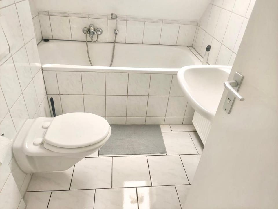 Bathroom, Bath
